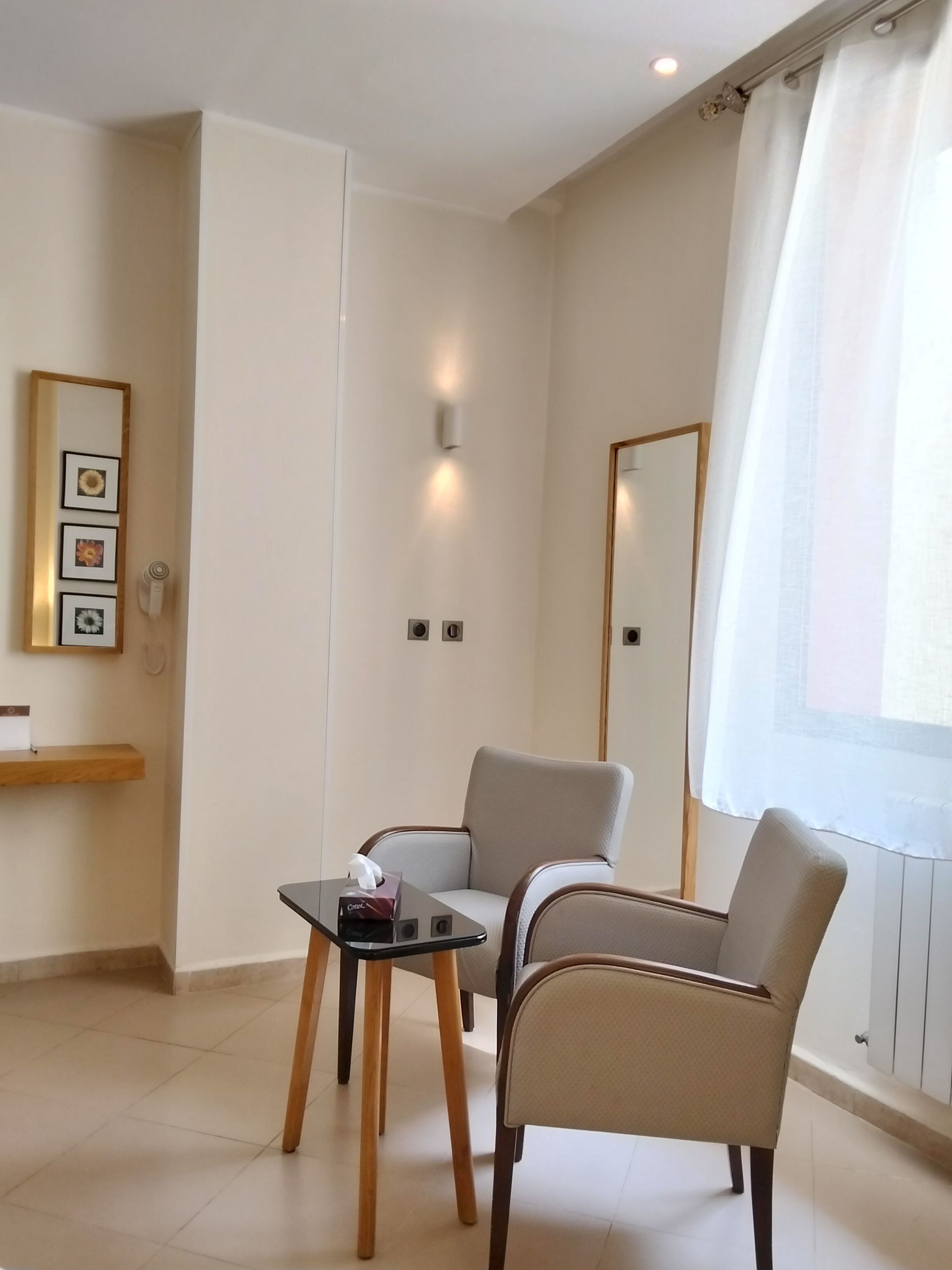 Single Room Bathroom